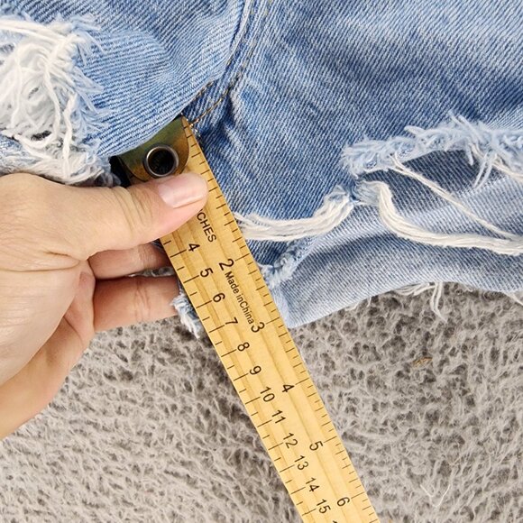 Levis Shorts Womens 34 501 Premium Big E Cotton Denim Button Fly Cutoff - Picture 7 of 16